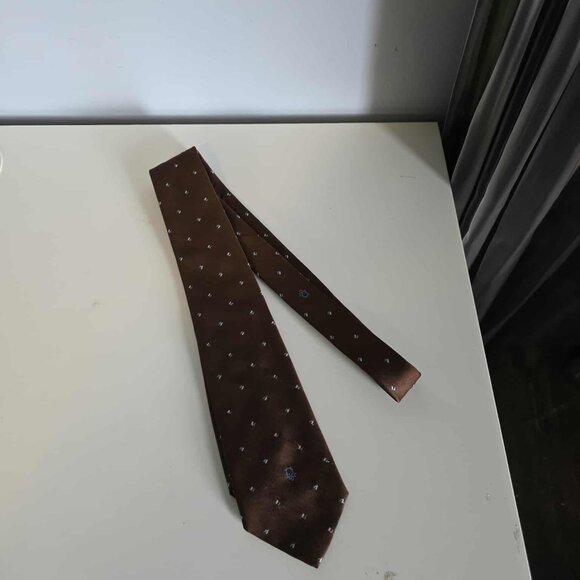 EUC Christian Dior Brown Tie with light blue, red, white accents - Picture 6 of 6